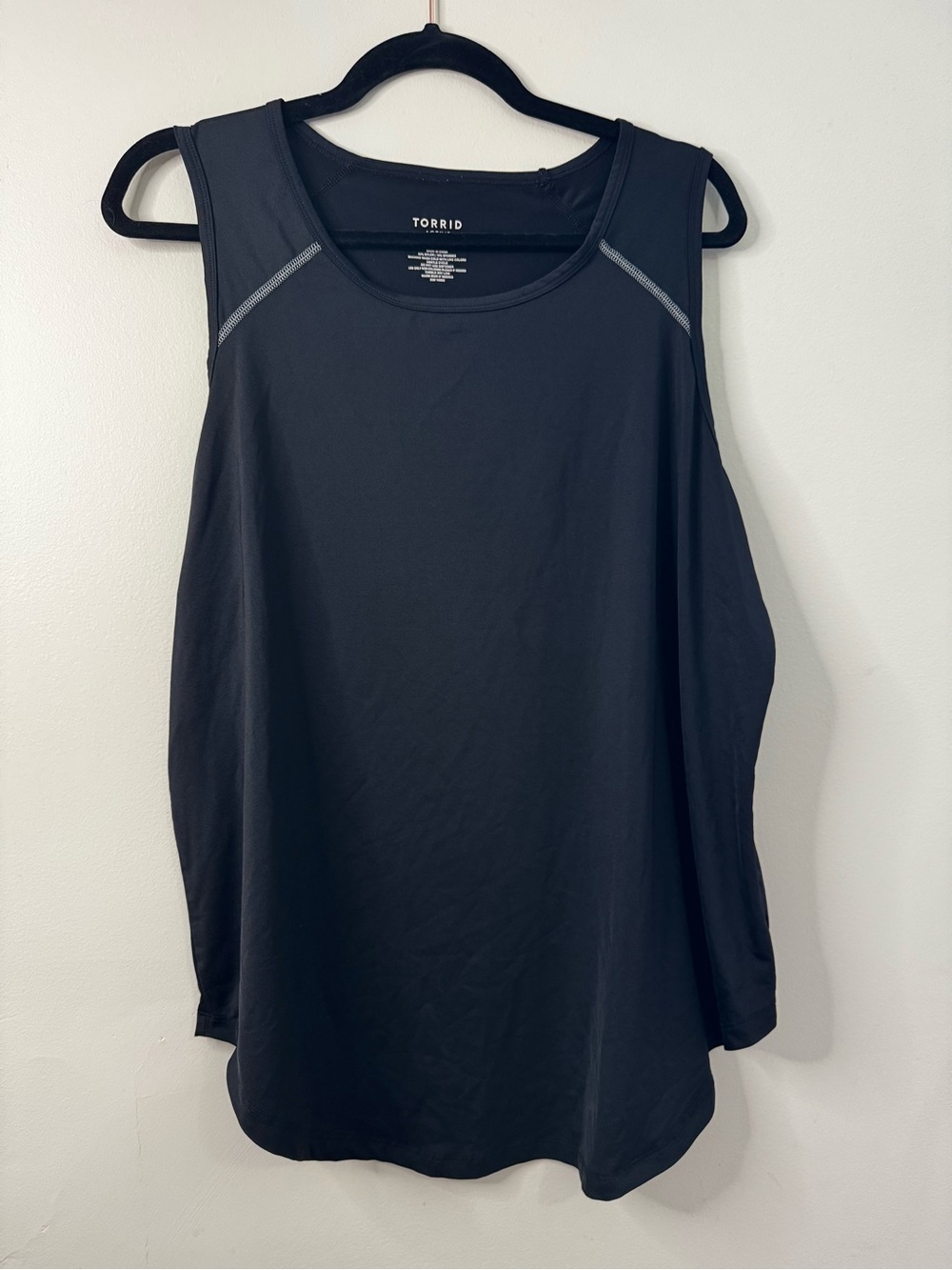 torrid Black Sleeveless Athletic Tank with Contrast Stitching
